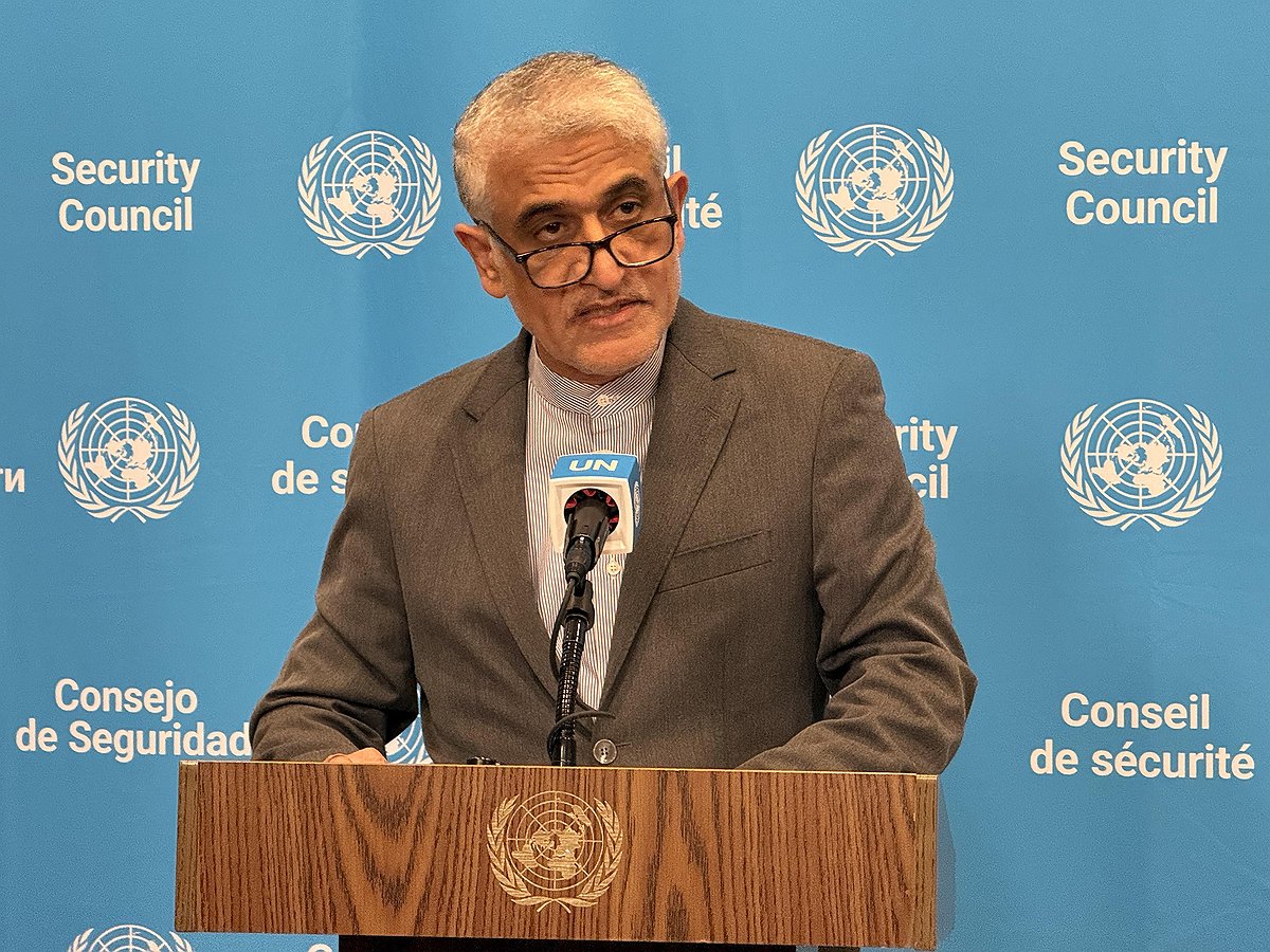 當地時間9月19日,伊朗常駐聯合國代表阿米爾·賽義德·伊拉瓦尼在安理會未通過旨在延長2015年伊朗核問題全面協議與核可該協議的安理會第2231號決議草案後,舉行記者會發言。 韓聯社