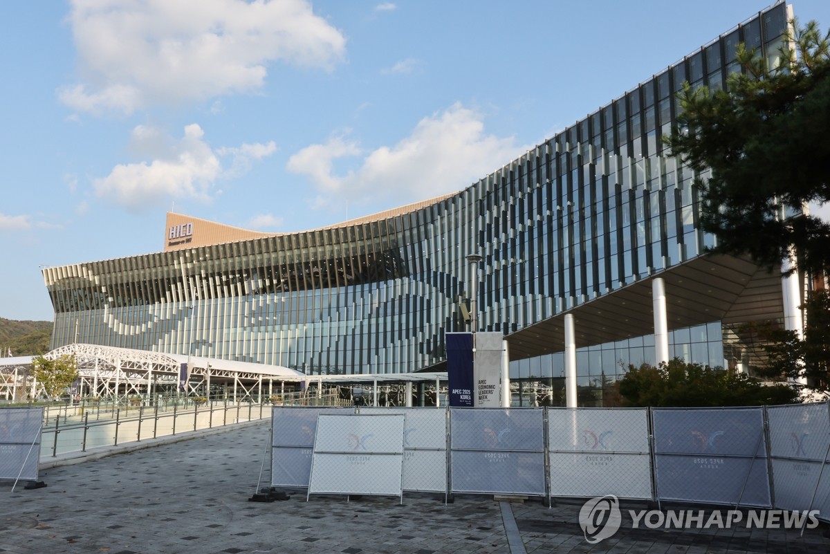 10��26��A�y�|�_�D�y�{���M�շ|�i���ߡ]HICO�^�P��]������C ���p��