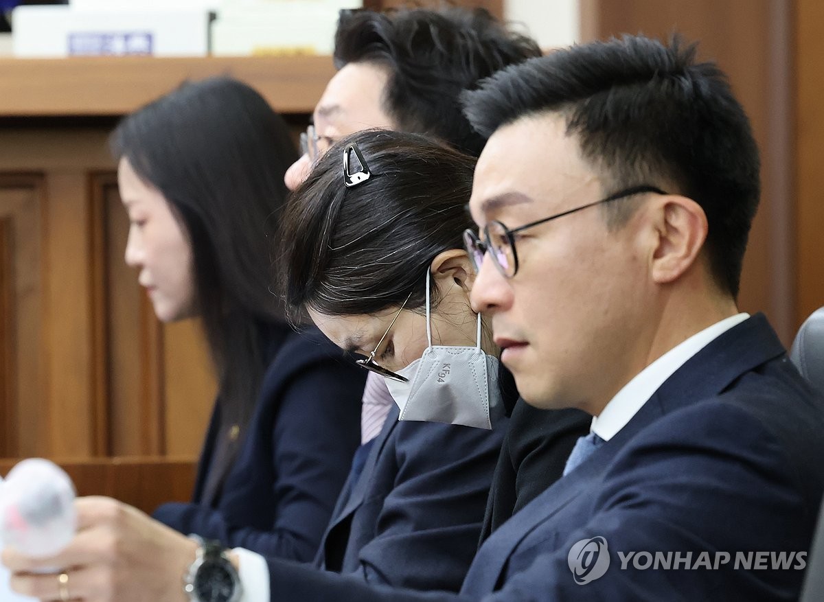 ��ƹϤ��G12��3��A�b���������a��k�|�A�e�`�Τ������ҤH���اơ]�k�G�^�X�x���f�C ���p��/�p�X�ĳX�Ρ]�Ϥ��Y�T����ƻs�^