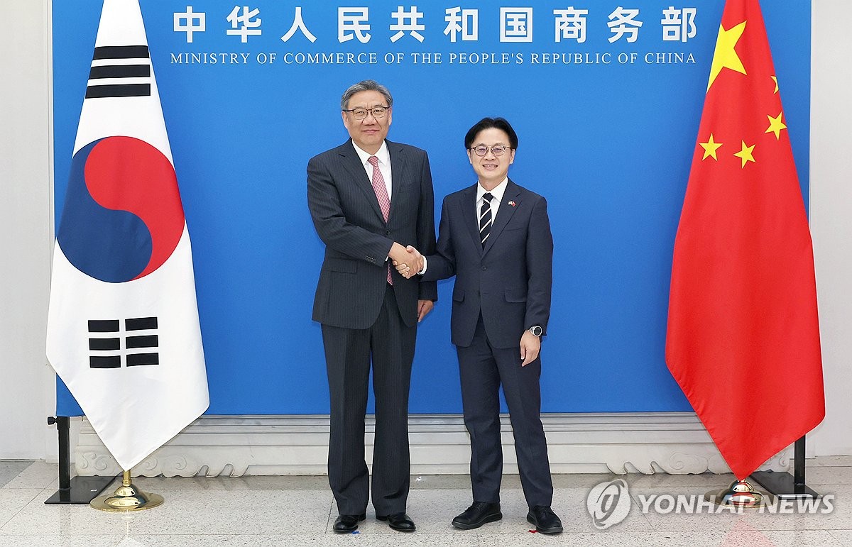 12��12��A�b�_�ʪ�����Ӱȳ��j�ӡA���~�����x�����x�]�k�^�P����Ӱȳ������������|��|�͡C ���p��/���~���ѹϡ]�Ϥ��Y�T����ƻs�^