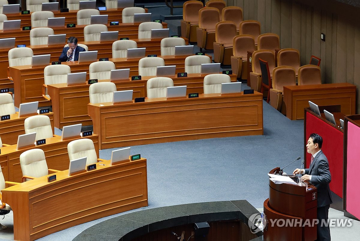 12��23��A�b�n����|�A����O�q�ҭ��i�F���N���M�]���îׯS�O�f�P�x�k�ס��i�椾���G�סC ���p��