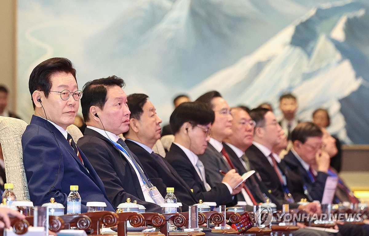 1��5��A�b�_�ʳ����O�껫�]�A���b���]���@�^��ť��߮p���ܡC ���p��