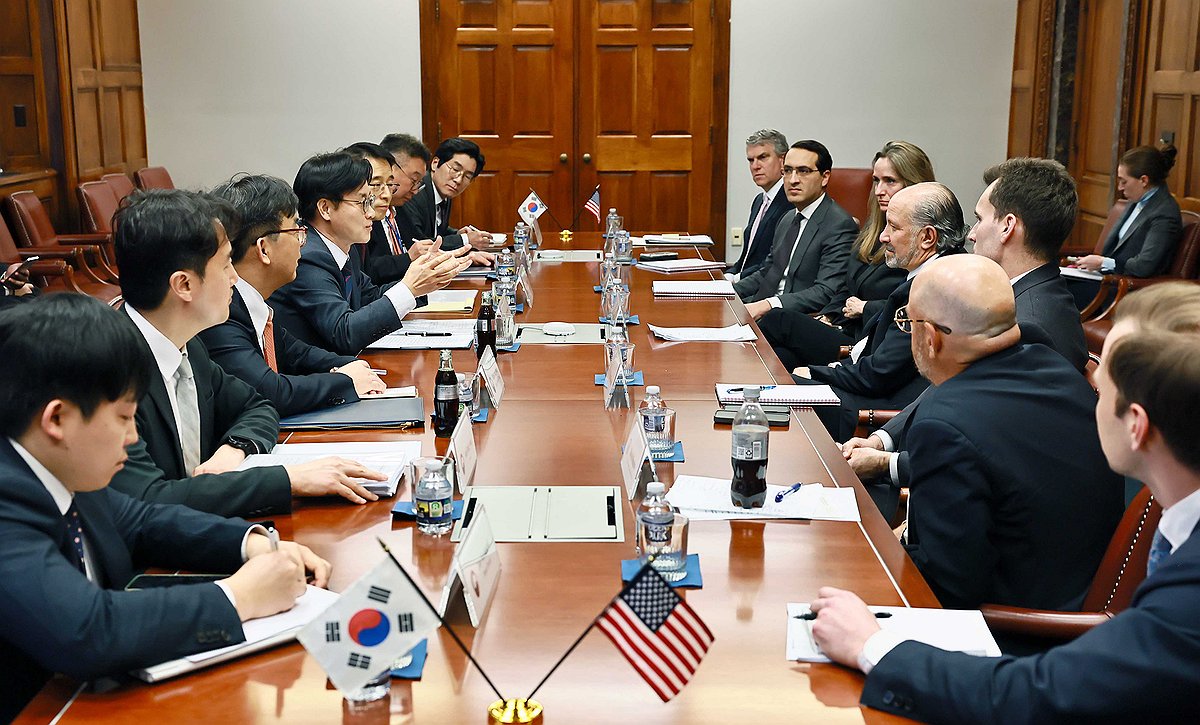 ���a�ɶ�1��29��A�b�ز��y�A�����x�]���|�^�P����Ӱȳ����c�S���J�]�k�|�^�|��|�͡C ���~�q�ӳ��ѹϡ]�Ϥ��Y�T����ƻs�^