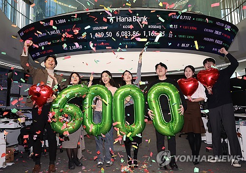 올해 부자들 희망 투자처 1·2위 ETF·주식�K부동산 투자 의사��(종합)