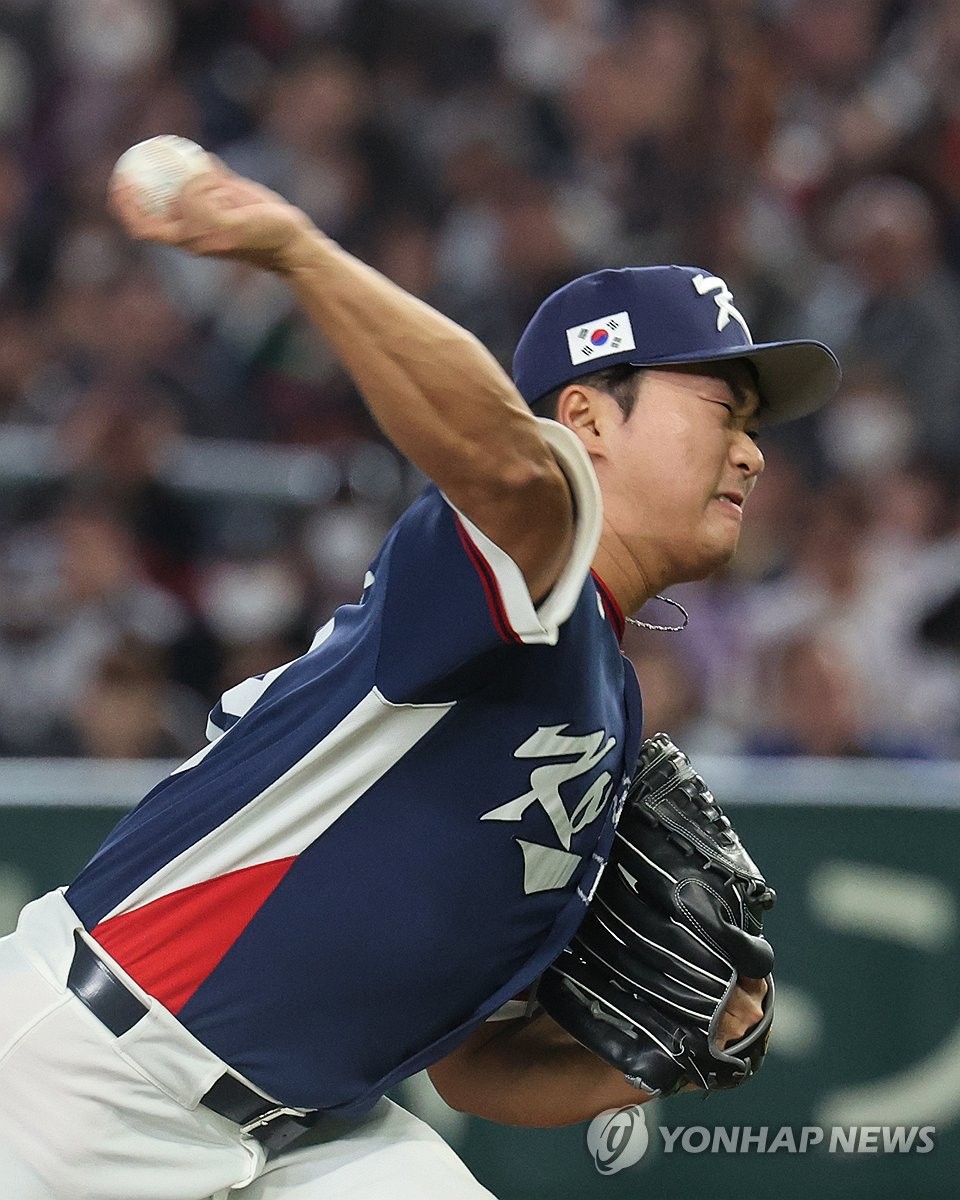 역투하는 고우석