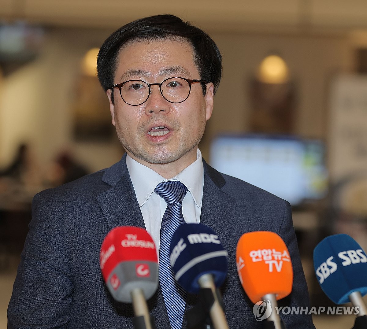 ��ƹϤ��G�n���q�ӥ�A�������f���E ���p��