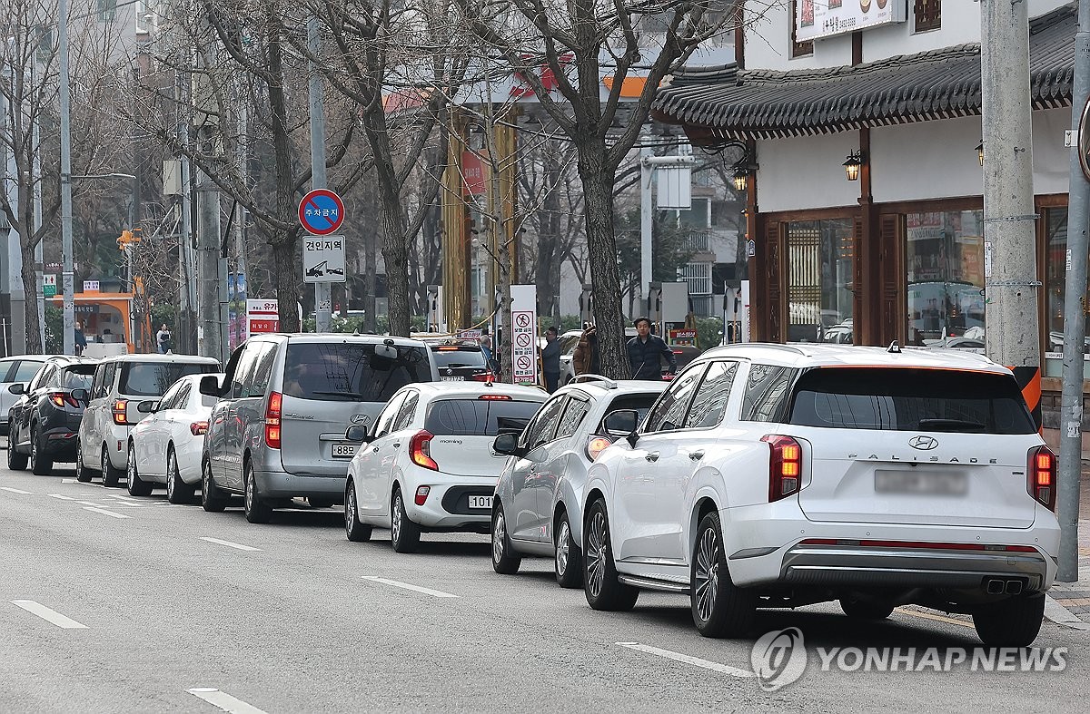 3��12��A�b����Ī��Ϫ��@�[�o���A���ݥ[�o�������ư_���s�C ���p��