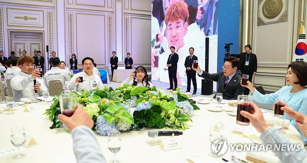 이재명 대통령, 동계패럴림픽 선수단 격려 오찬