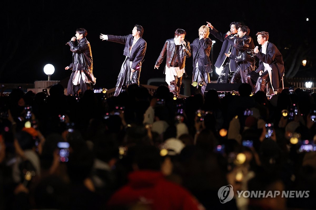 ¸ê®Æ¹Ï¤ù¡G3¤ë21¤é¡A¦bºº¸¥ú¤Æªù¼s³õ¡A¨¾¼u¤Ö¦~¹ÎÁ|¿ì¦^Âk¬ö©Àºt°Û·|¡C ÁúÁpªÀ