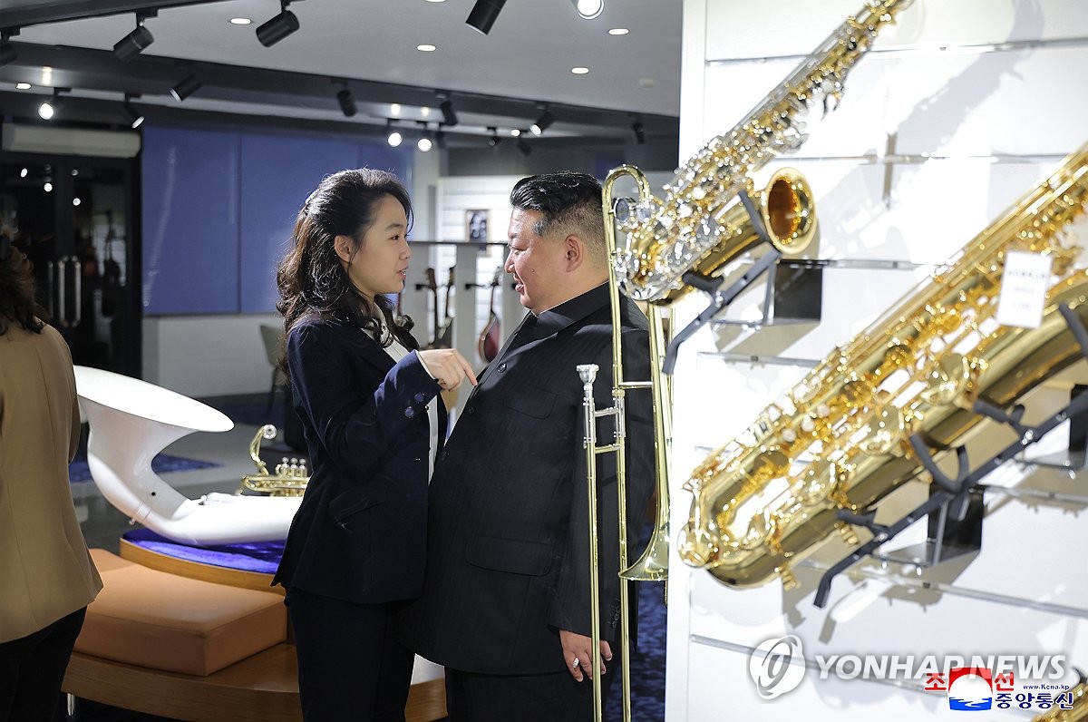 �ڴ¤���4��3����D�A���A��ȩe���|�e�����������]�k�^�����k����D�R�]���^�@�P����Y�N�}�~�����[�M���a�ϲĥ|�����v�ϪA�ȳ]�I�C ���p��/�¤����]�Ϥ��ȭ��n���ꤺ�ϥΡA�Y�T����ƻs�^