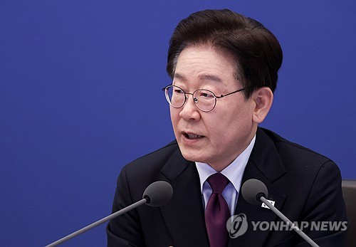 李대통령 지지율 61.9%로 5주 연속 60%대�K"중동휴전 합의 기대"[리얼미터](종합)