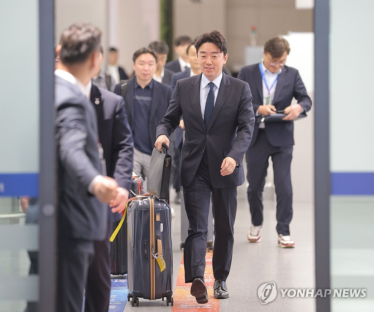 4��14��A�b���t��ھ����A�����ӵ������ȩM���F�X�ݤ����^��C ���p��