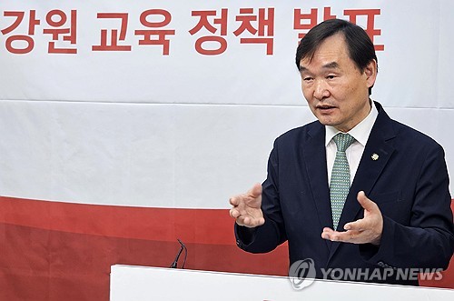 유대균 강원교육감 예비후보 "공교육이 기초 학력 책임"